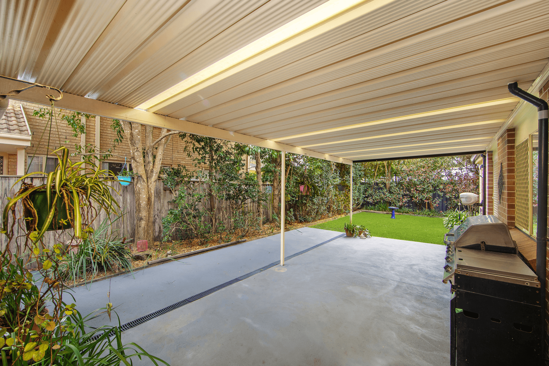 27 Matthew Circuit, Mardi, NSW 2259