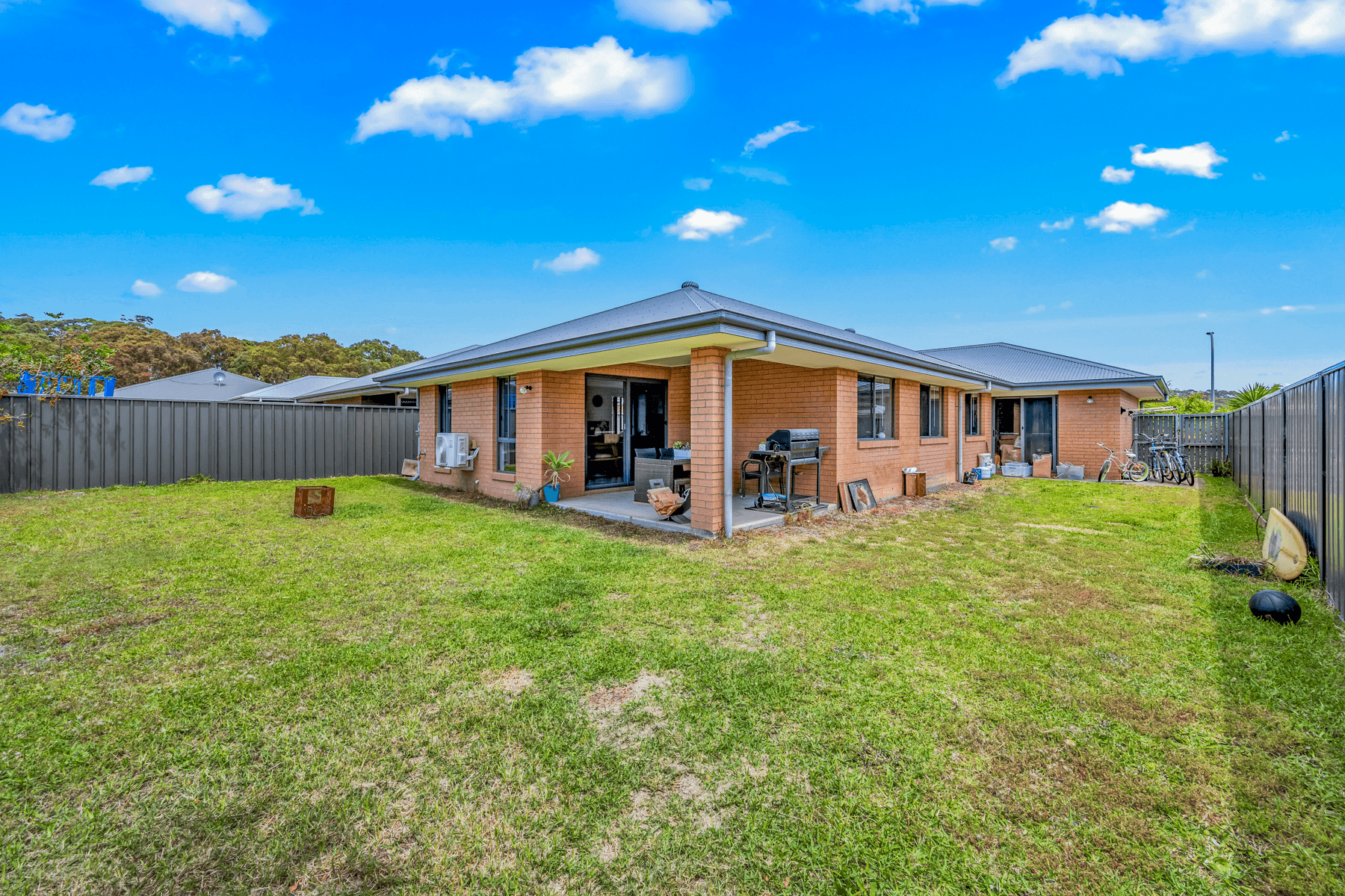 8 Apple Street, Fern Bay, NSW 2295