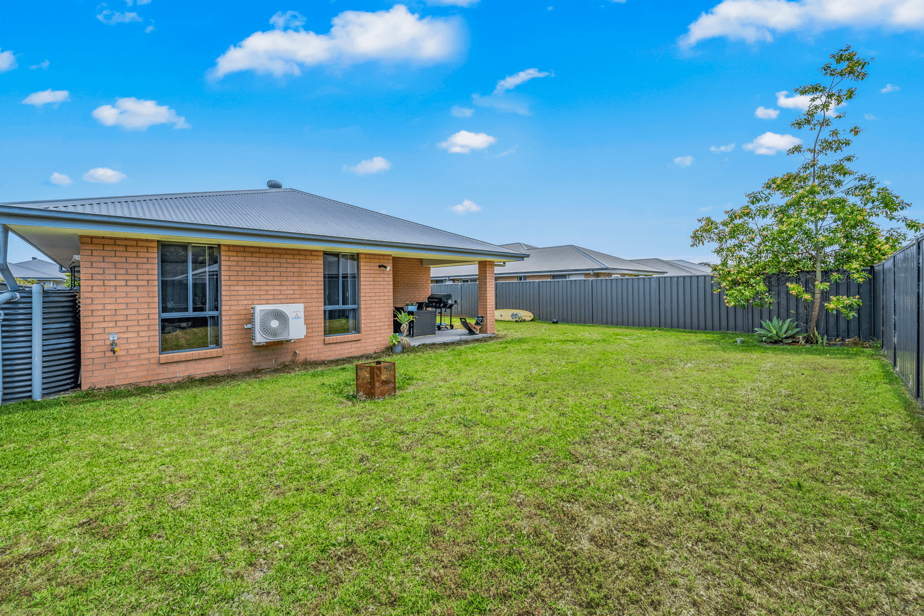 8 Apple Street, Fern Bay, NSW 2295