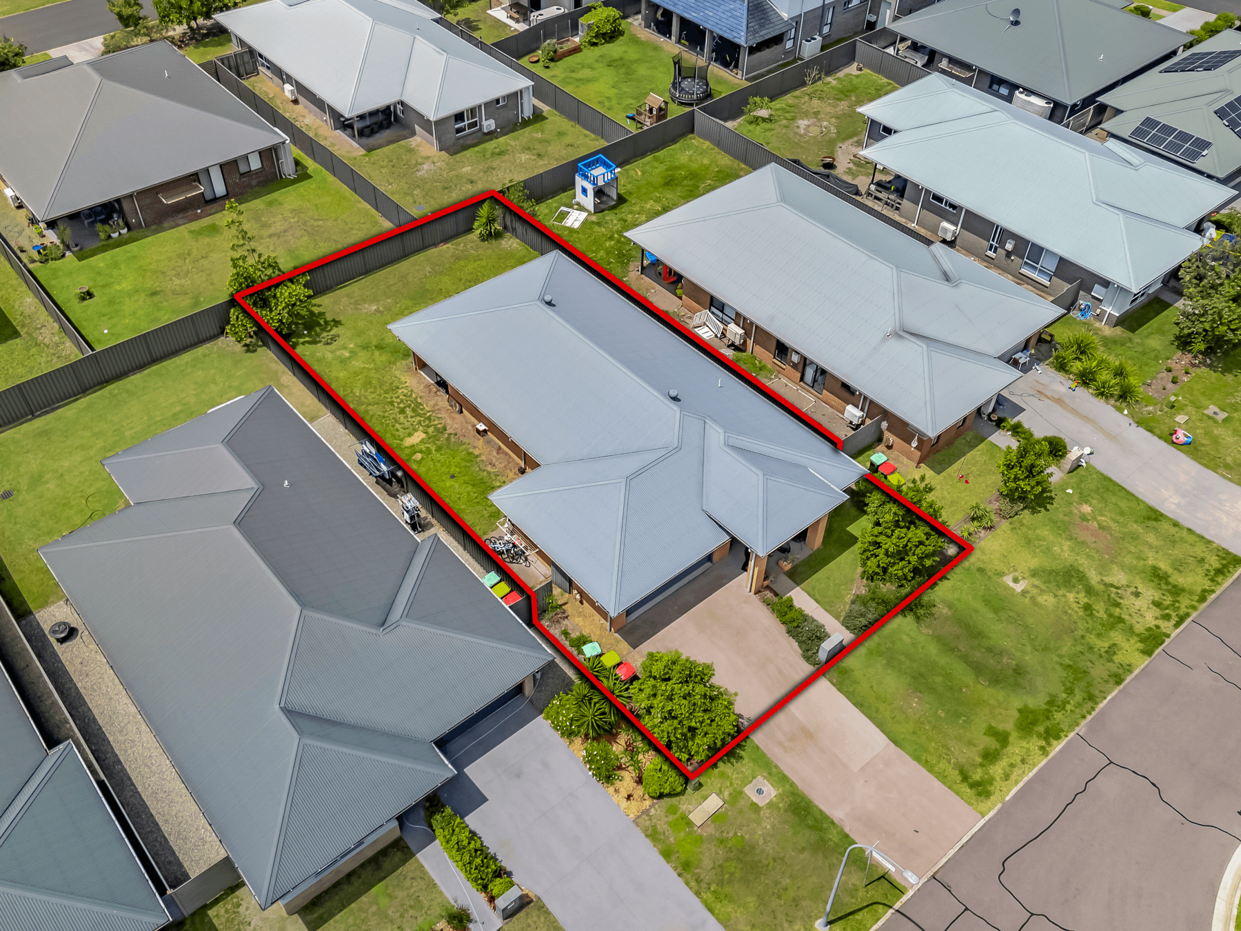 8 Apple Street, Fern Bay, NSW 2295