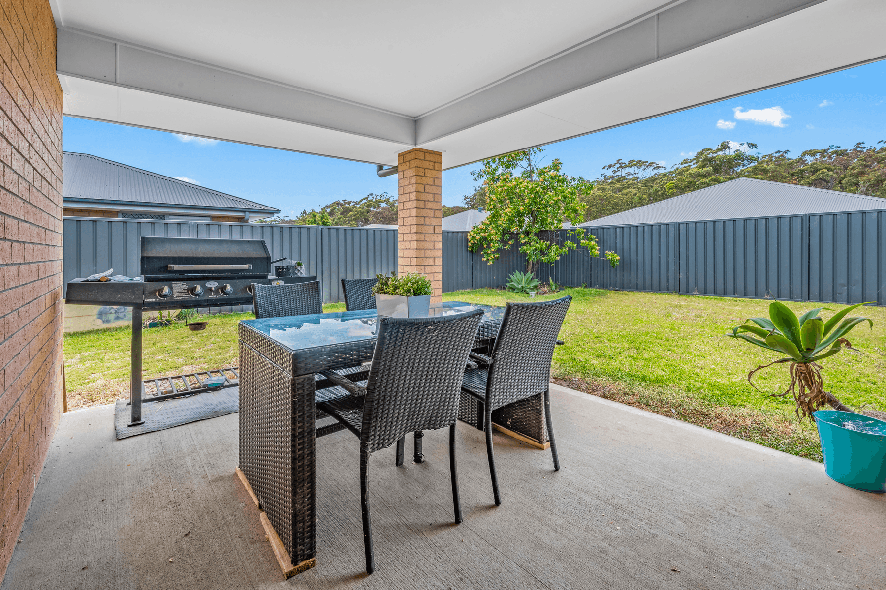 8 Apple Street, Fern Bay, NSW 2295