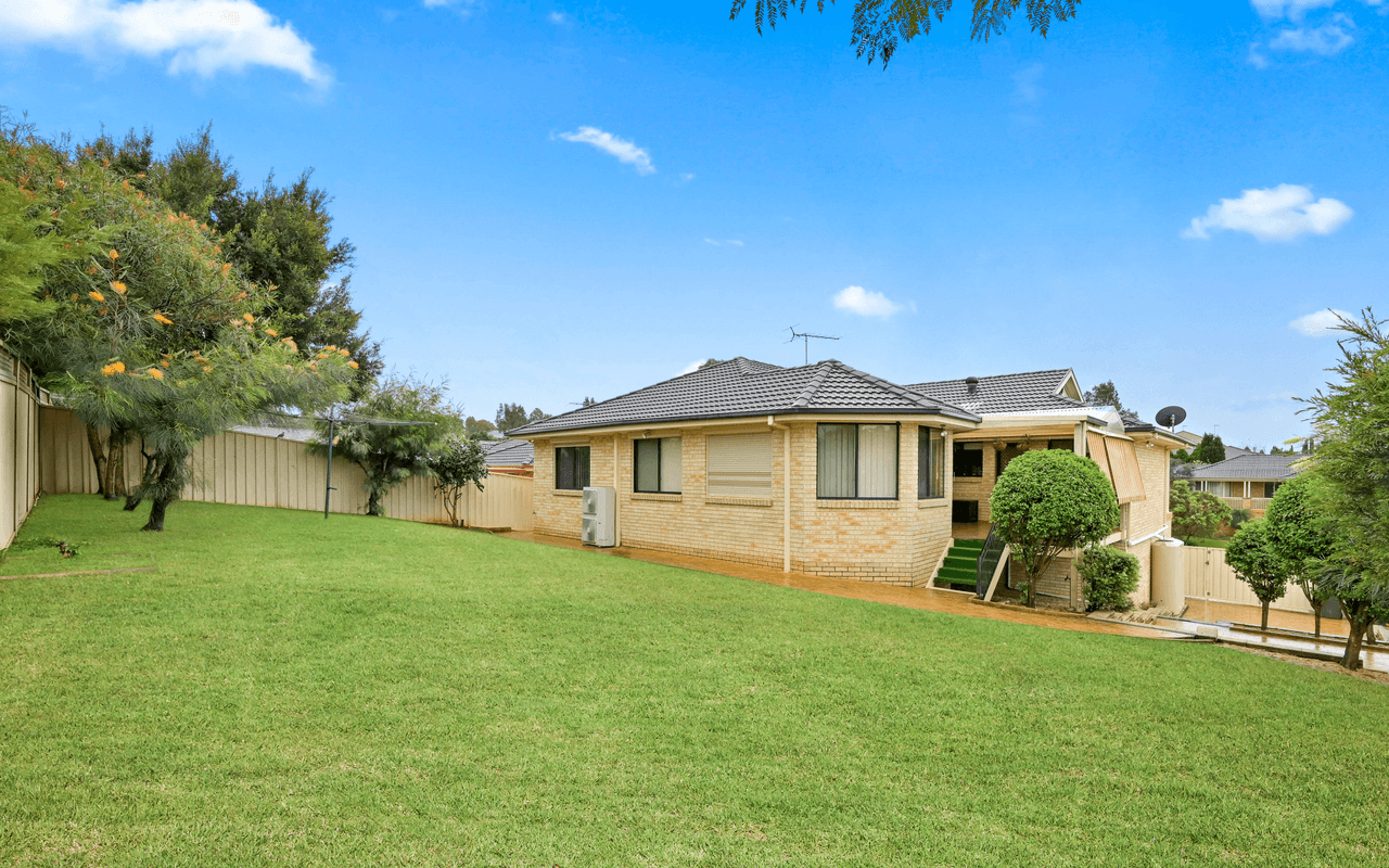 11 Boronia Avenue, MOUNT ANNAN, NSW 2567