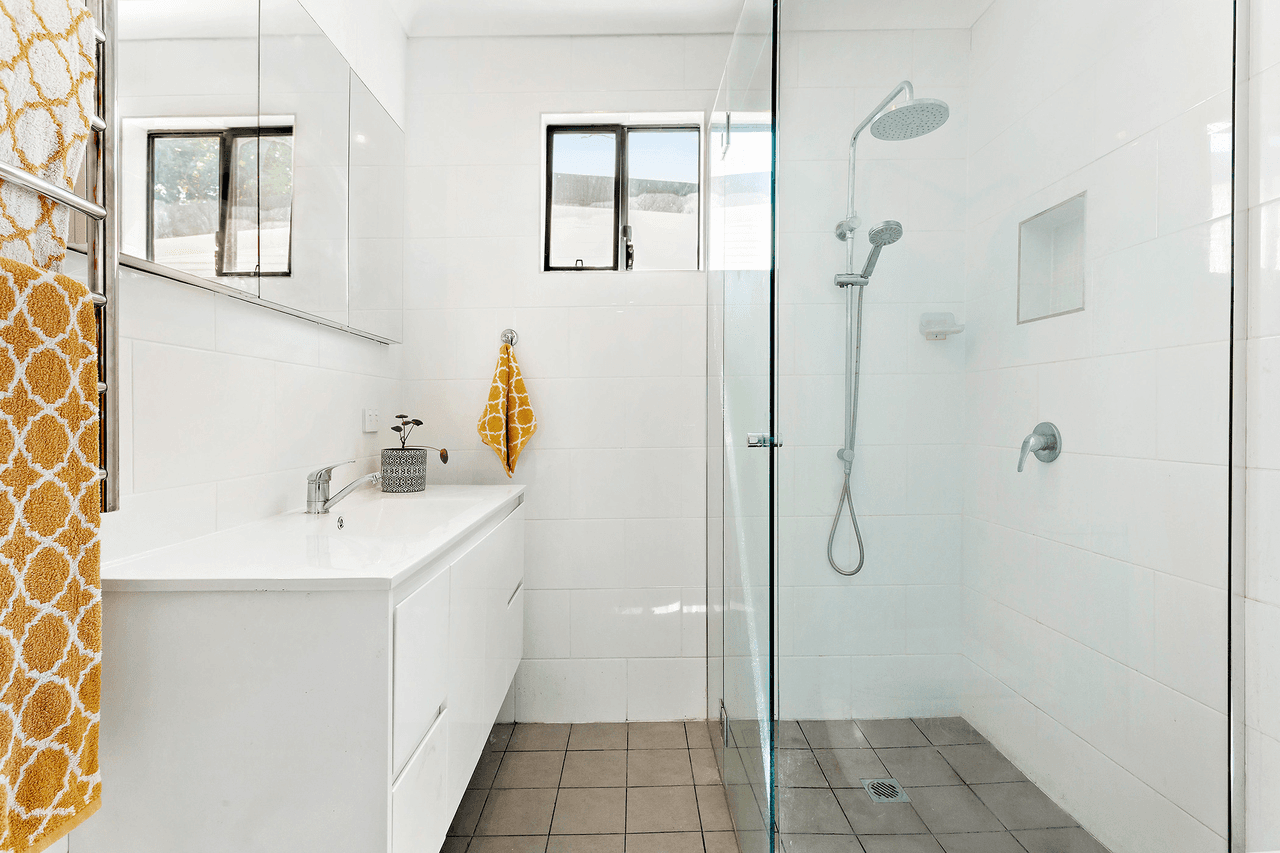 282 McCaffrey Drive, Rankin Park, NSW 2287