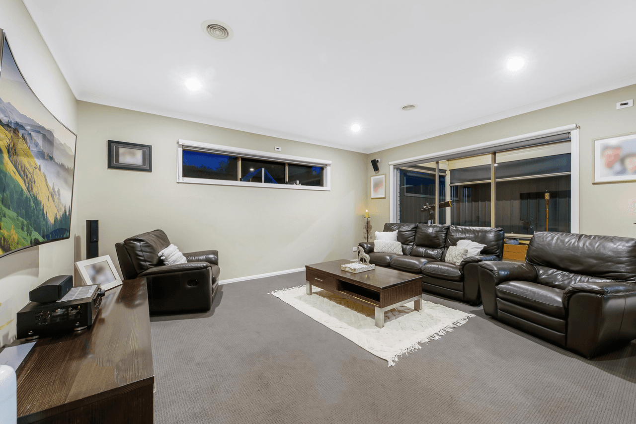 42  Pyrmont Terrace, Taylors Hill, VIC 3037