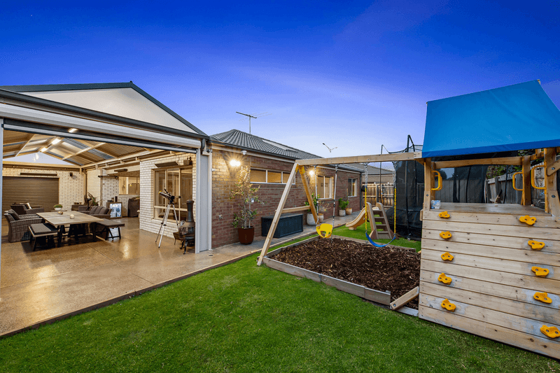 42  Pyrmont Terrace, Taylors Hill, VIC 3037