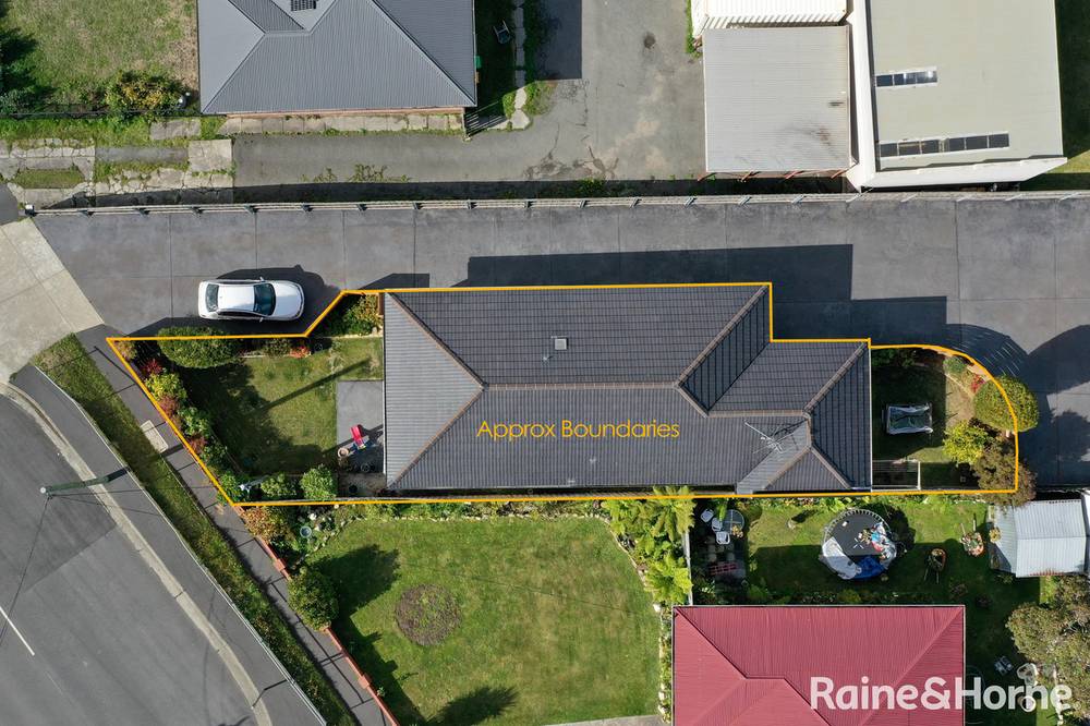 1/163 Derwent Avenue, LINDISFARNE, TAS 7015