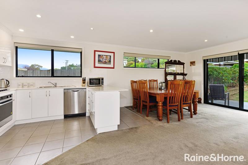 1/163 Derwent Avenue, LINDISFARNE, TAS 7015