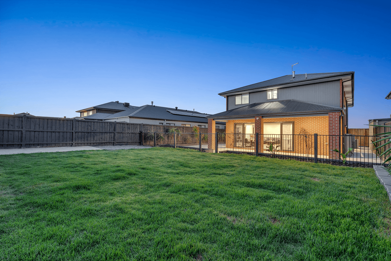 56 Blackmore Road, MICKLEHAM, VIC 3064