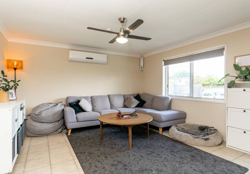 96 Waratah Drive, CRESTMEAD, QLD 4132