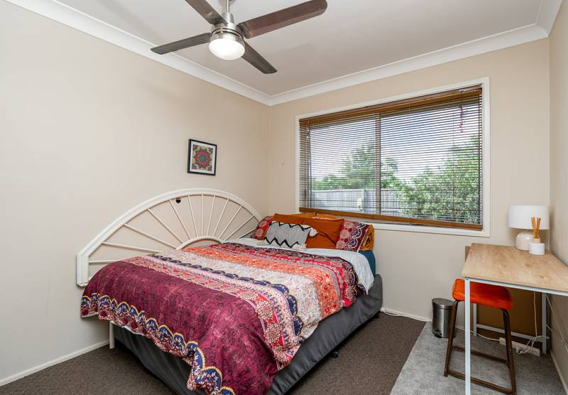 96 Waratah Drive, CRESTMEAD, QLD 4132