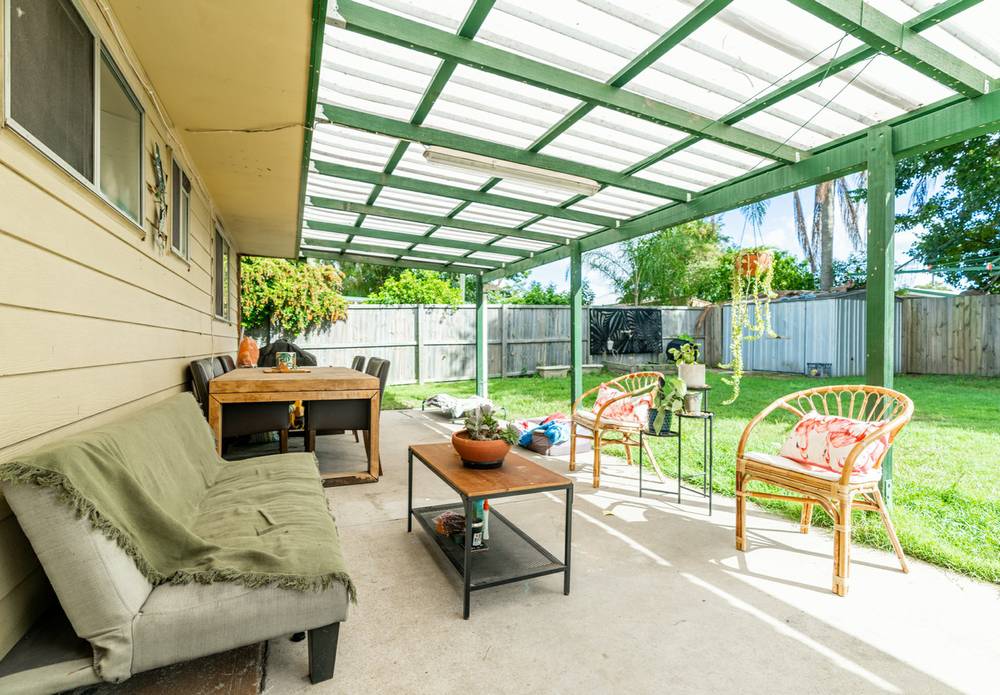 96 Waratah Drive, CRESTMEAD, QLD 4132