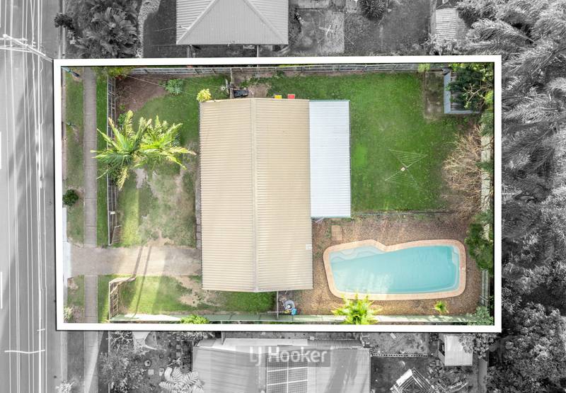 96 Waratah Drive, CRESTMEAD, QLD 4132