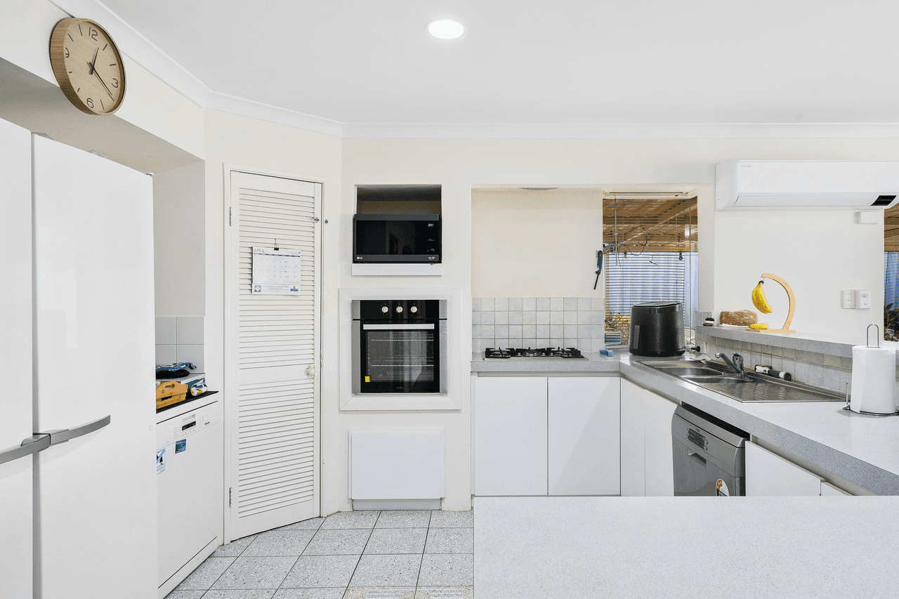 27 Muirfield Way, JOONDALUP, WA 6027