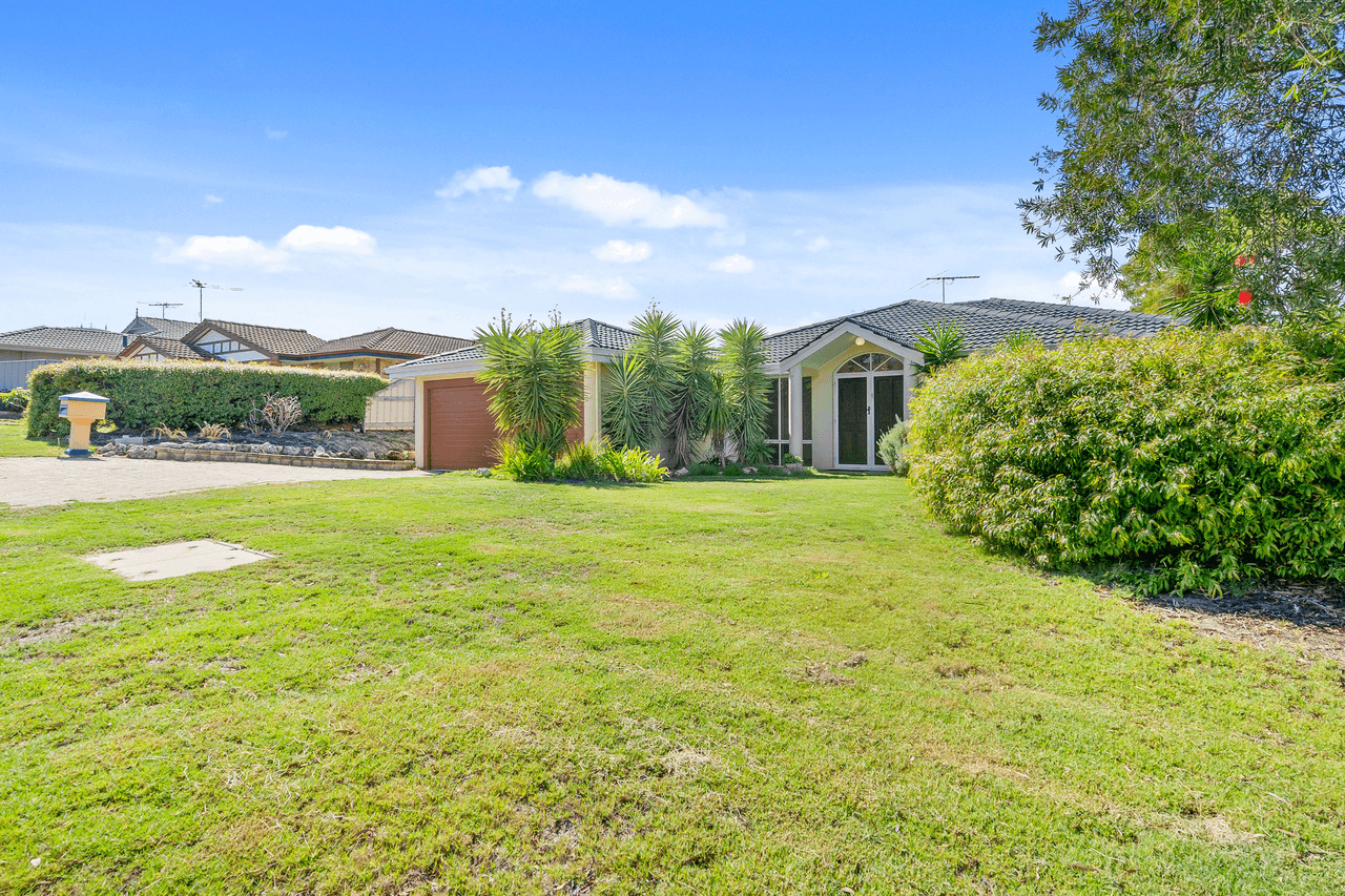 27 Muirfield Way, JOONDALUP, WA 6027