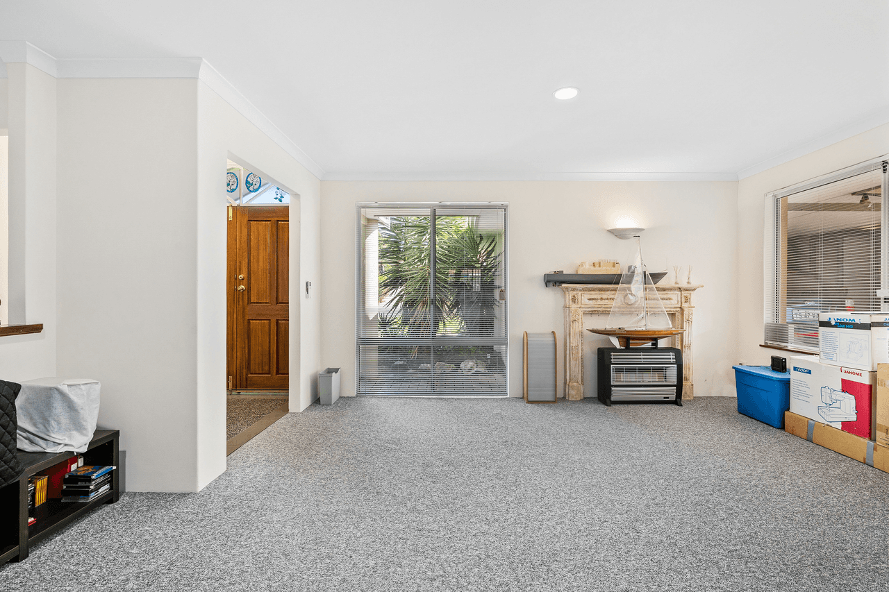 27 Muirfield Way, JOONDALUP, WA 6027