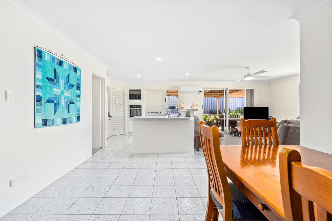 27 Muirfield Way, JOONDALUP, WA 6027