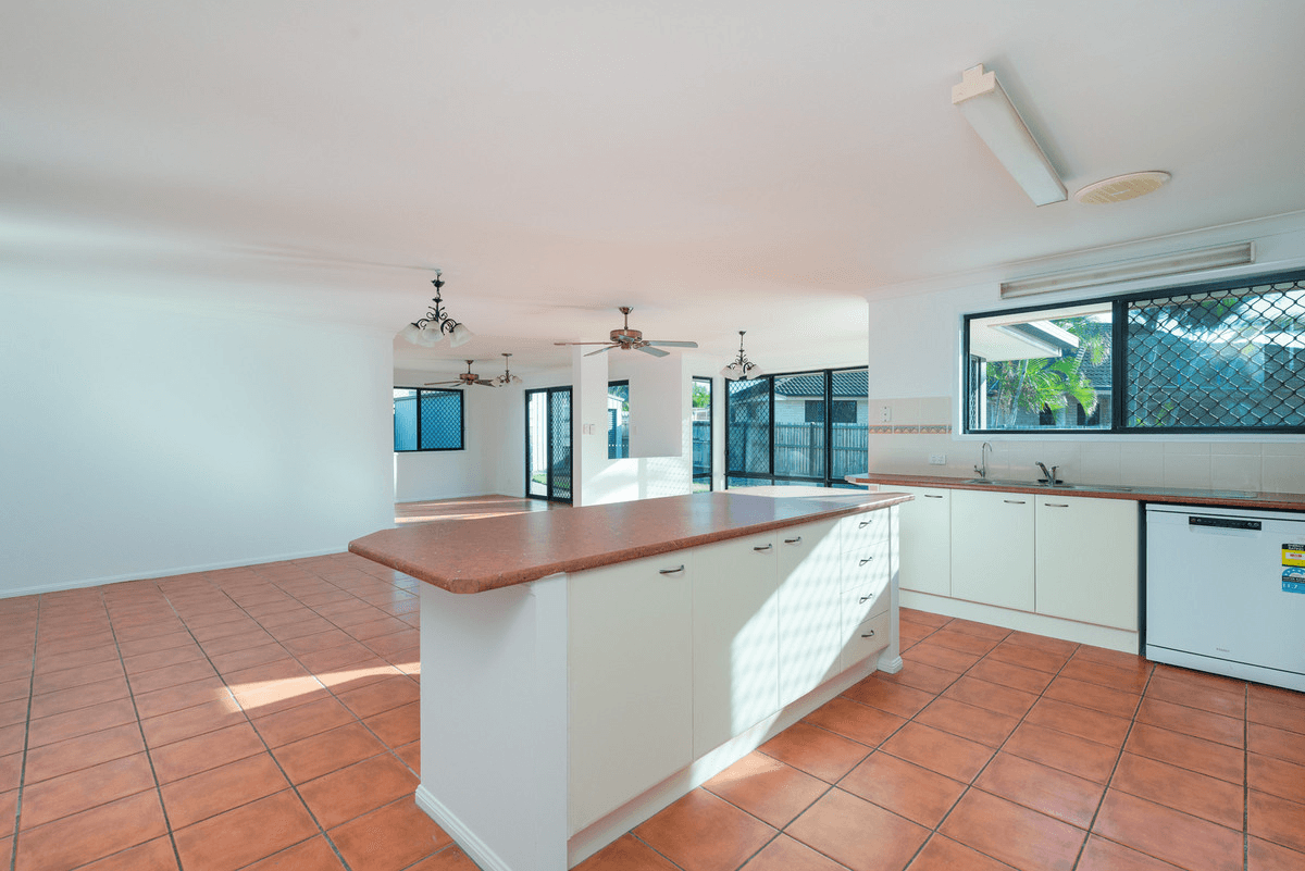 13 Caffrum Court, ORMEAU, QLD 4208