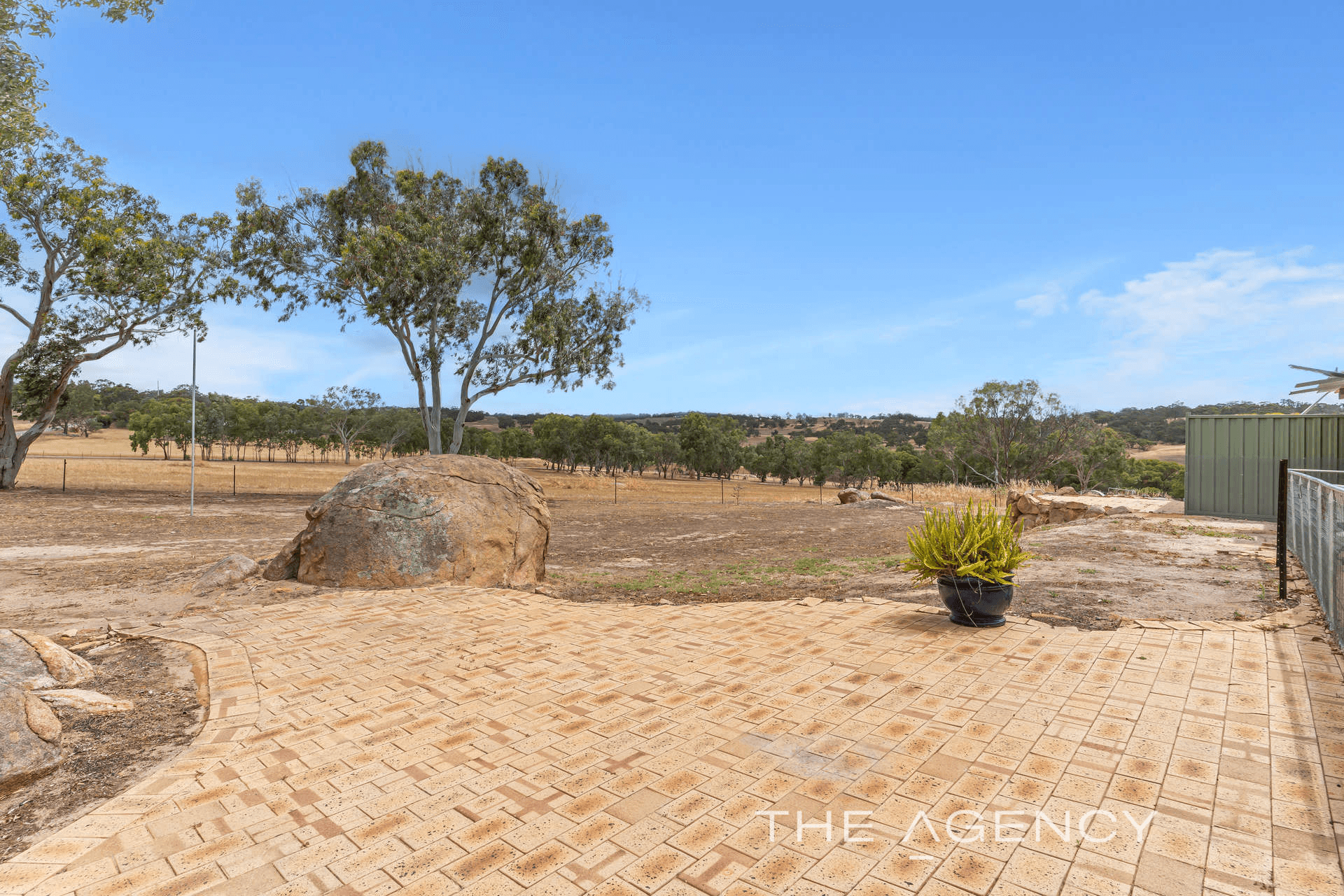 64 Avro Anson Road, Mokine, WA 6401