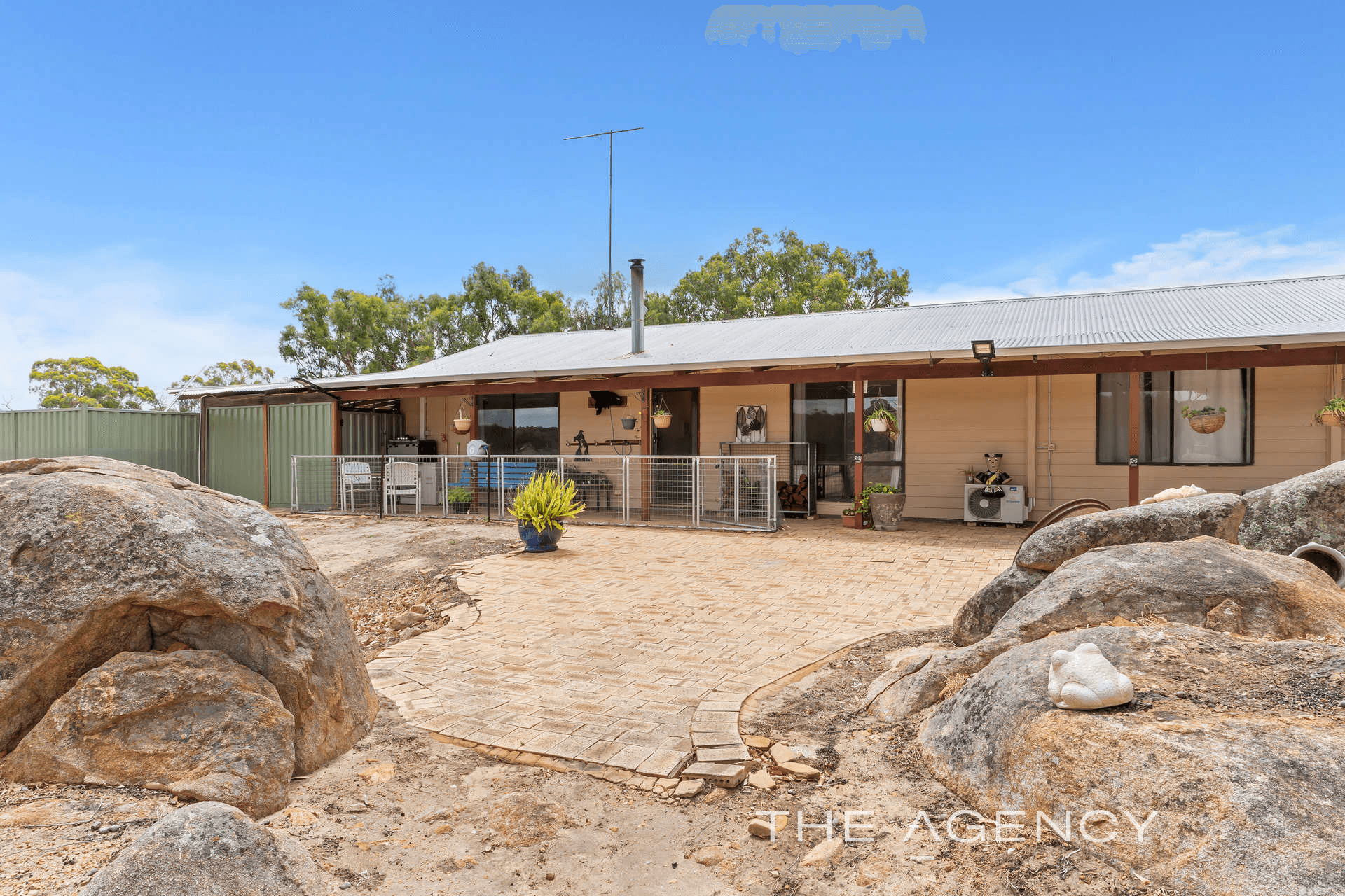 64 Avro Anson Road, Mokine, WA 6401