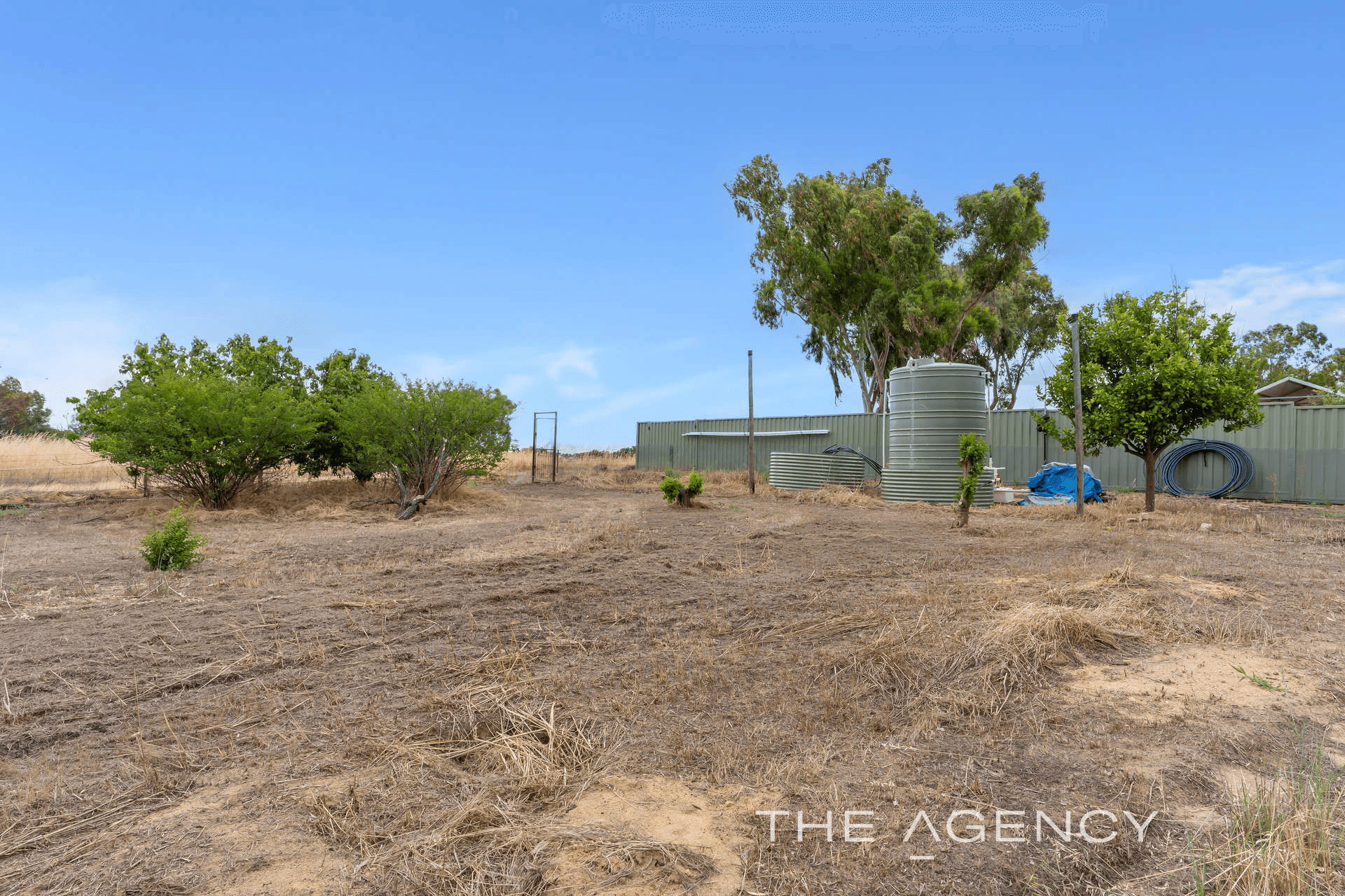 64 Avro Anson Road, Mokine, WA 6401