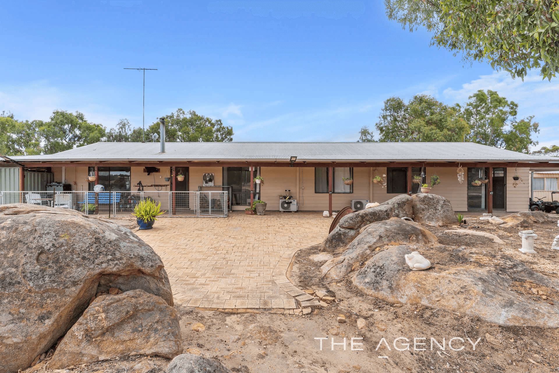 64 Avro Anson Road, Mokine, WA 6401