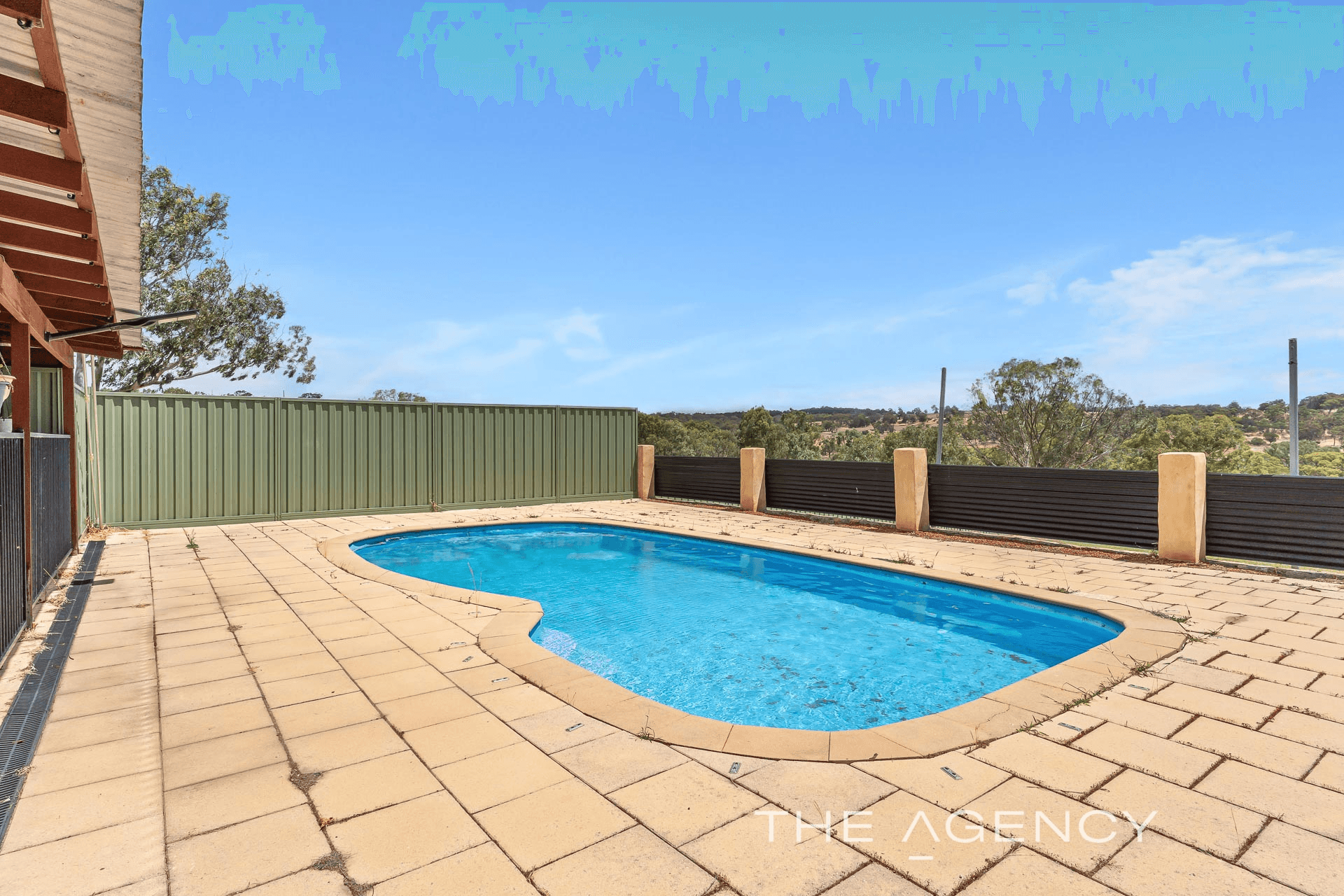 64 Avro Anson Road, Mokine, WA 6401