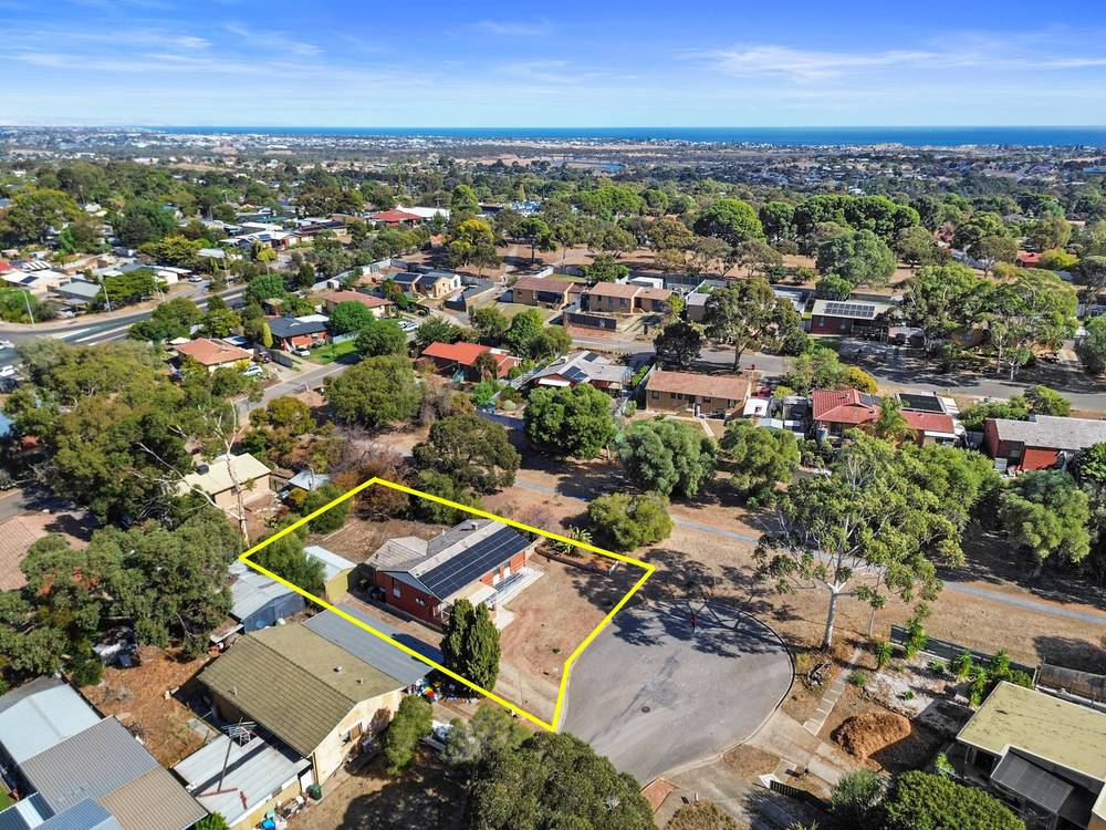 8 Larissa Court, HACKHAM WEST, SA 5163