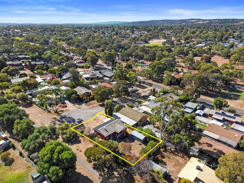 8 Larissa Court, HACKHAM WEST, SA 5163