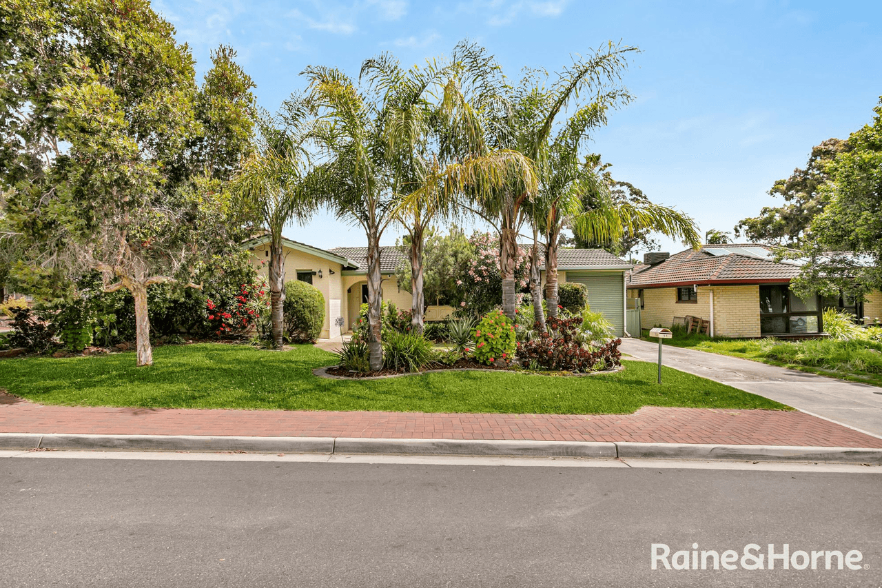 14 Amberly Drive, HAPPY VALLEY, SA 5159