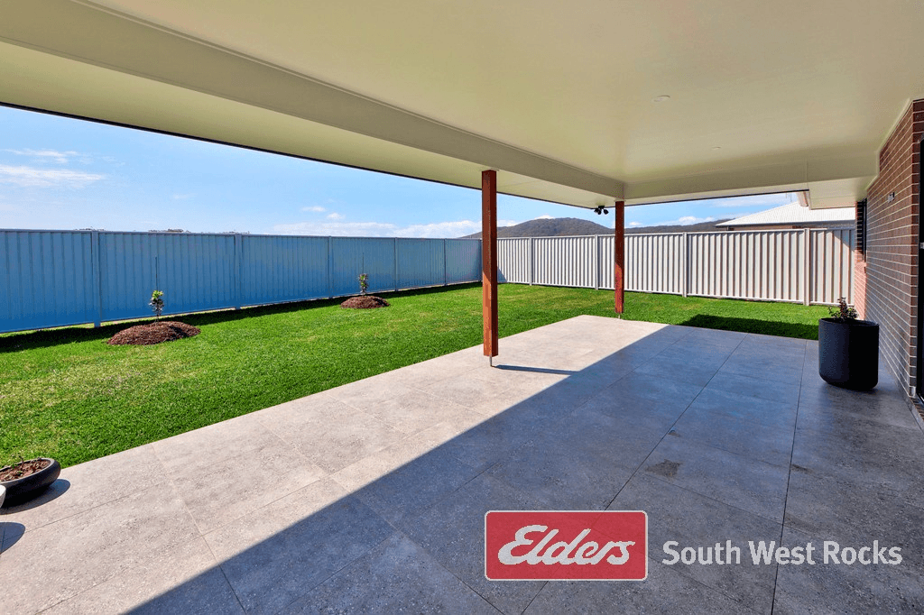 25 Athena Pde, SOUTH WEST ROCKS, NSW 2431