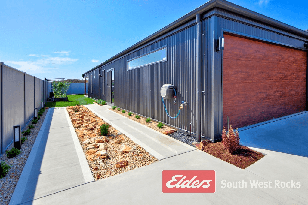 25 Athena Pde, SOUTH WEST ROCKS, NSW 2431