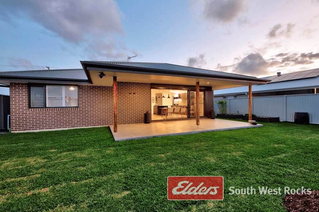 25 Athena Pde, SOUTH WEST ROCKS, NSW 2431