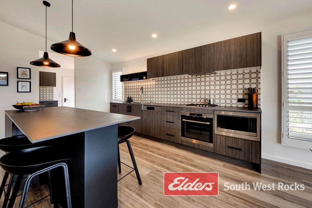 25 Athena Pde, SOUTH WEST ROCKS, NSW 2431