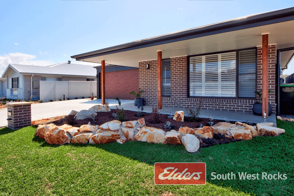 25 Athena Pde, SOUTH WEST ROCKS, NSW 2431