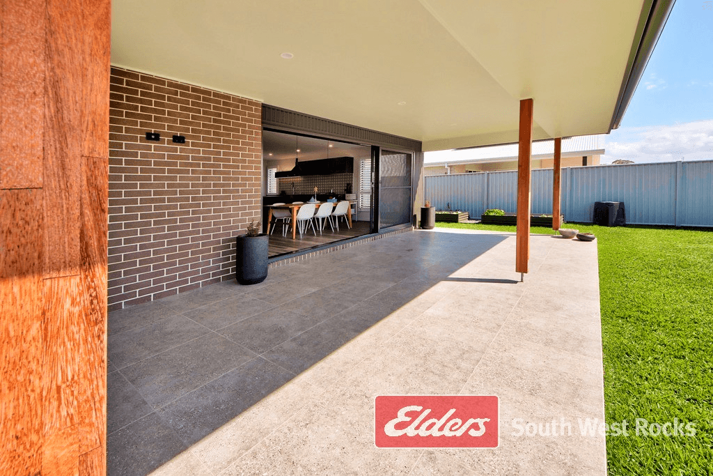 25 Athena Pde, SOUTH WEST ROCKS, NSW 2431