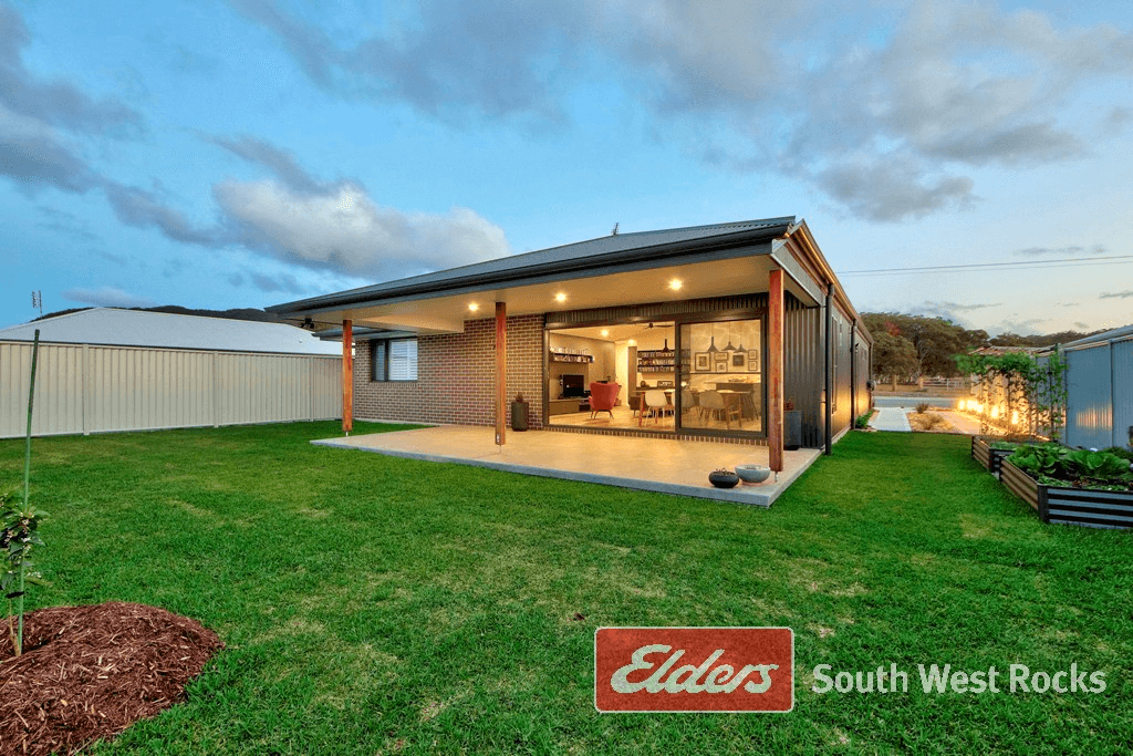 25 Athena Pde, SOUTH WEST ROCKS, NSW 2431