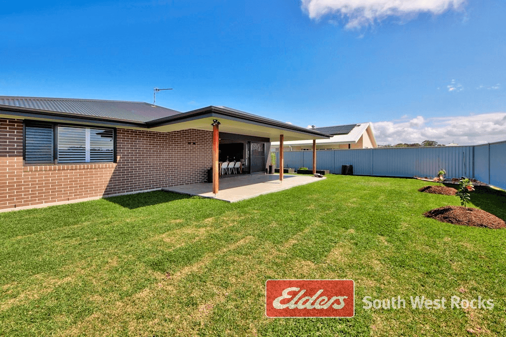 25 Athena Pde, SOUTH WEST ROCKS, NSW 2431