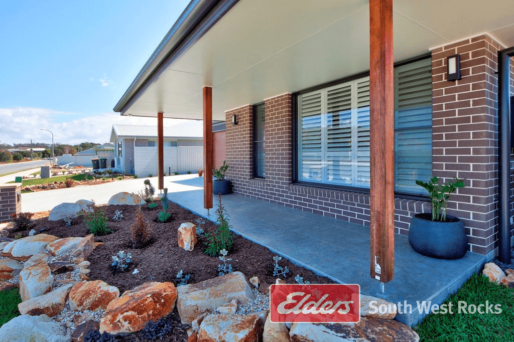 25 Athena Pde, SOUTH WEST ROCKS, NSW 2431