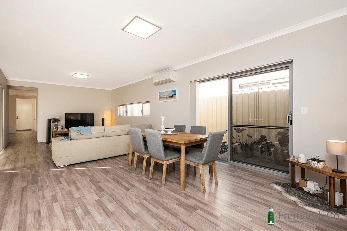 9A Warren Street, Beaconsfield, WA 6162