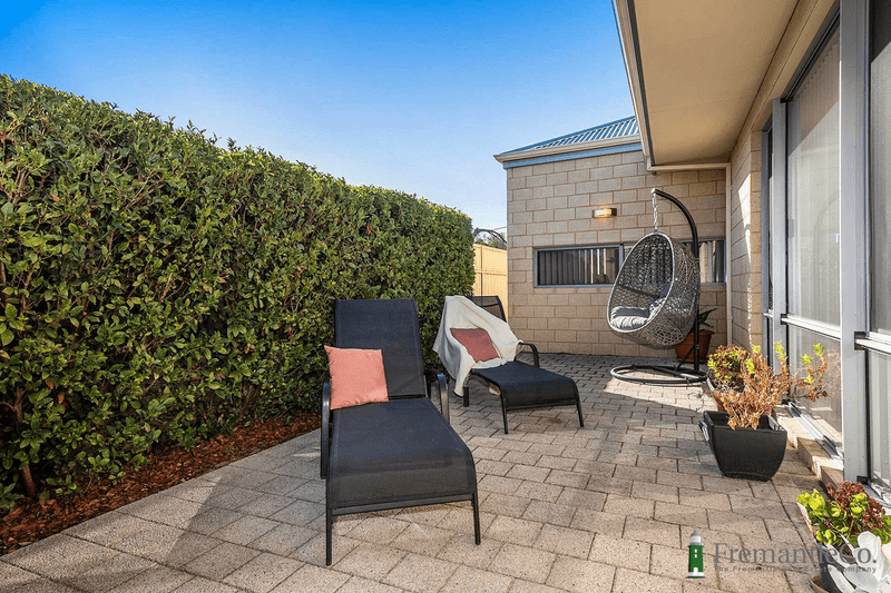 9A Warren Street, Beaconsfield, WA 6162