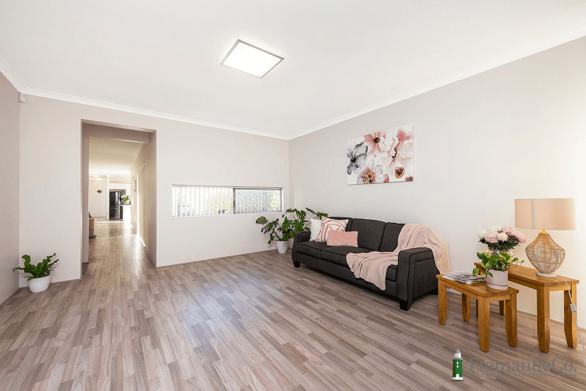 9A Warren Street, Beaconsfield, WA 6162