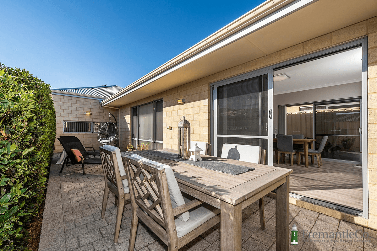 9A Warren Street, Beaconsfield, WA 6162