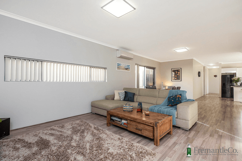 9A Warren Street, Beaconsfield, WA 6162