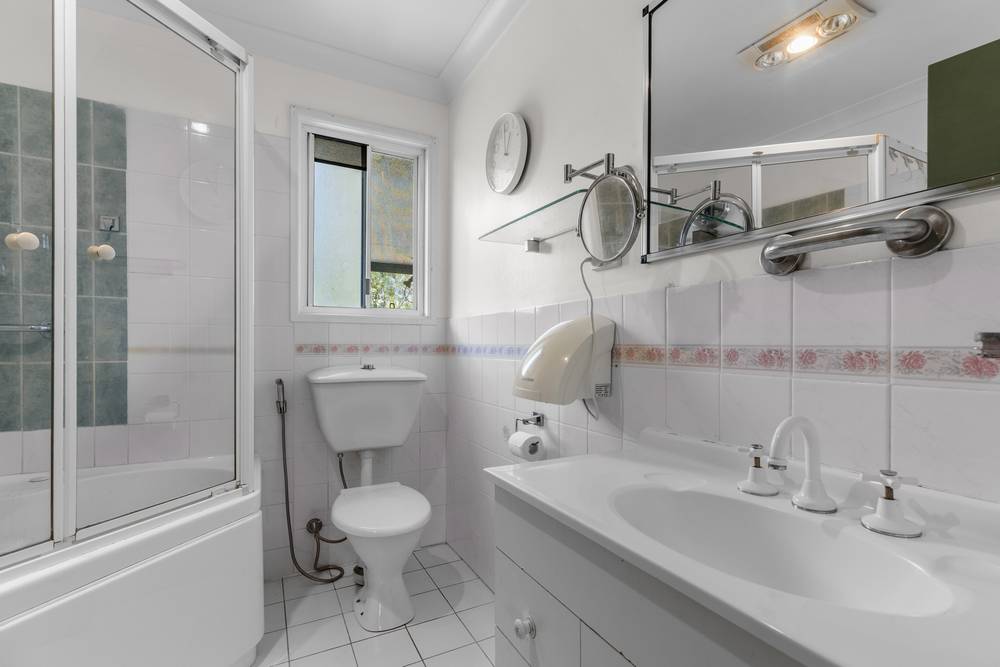 16 Varley Road South, GLENWOOD, QLD 4570
