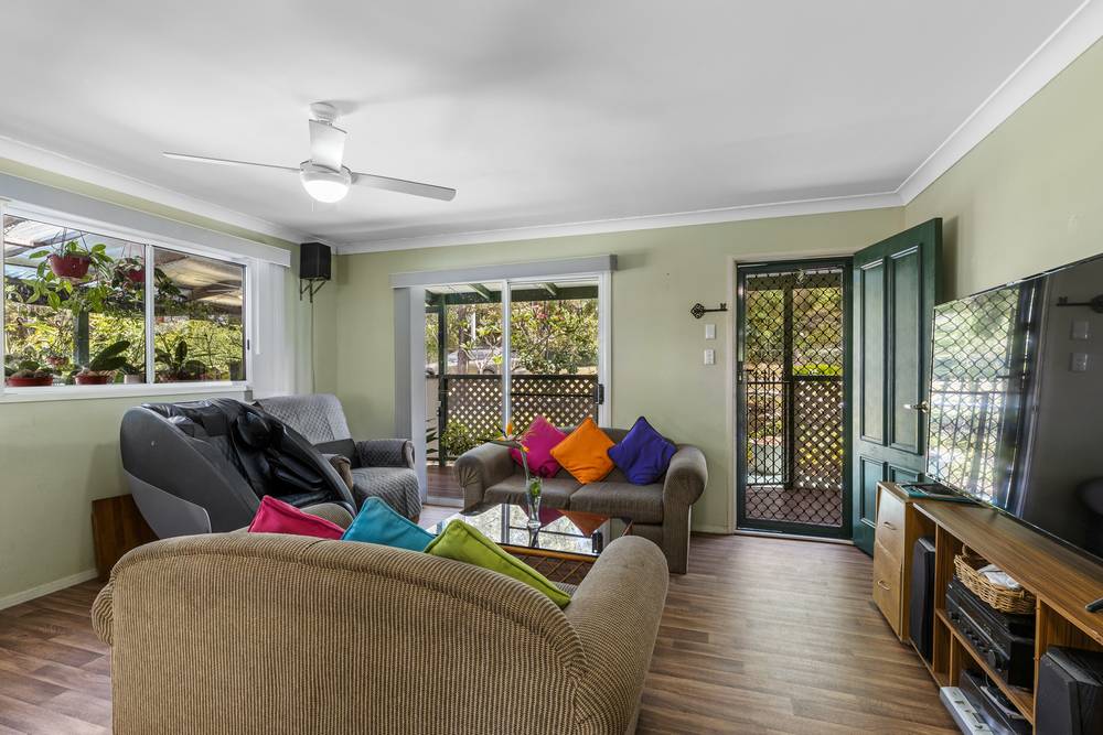 16 Varley Road South, GLENWOOD, QLD 4570