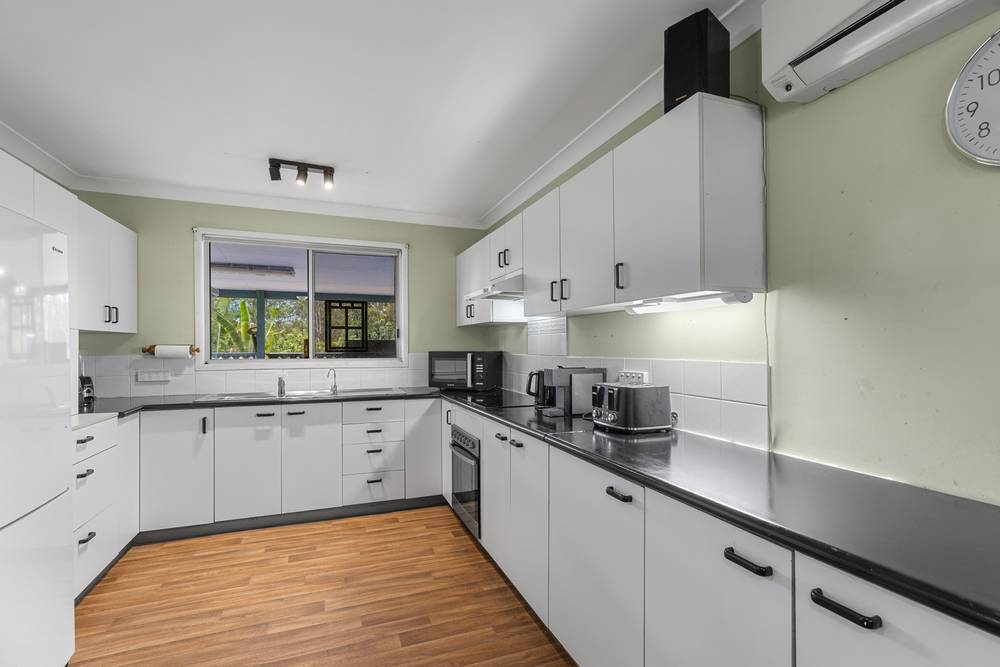 16 Varley Road South, GLENWOOD, QLD 4570