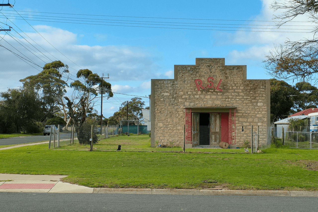 15 Peake Terrace, Coonalpyn, SA 5265