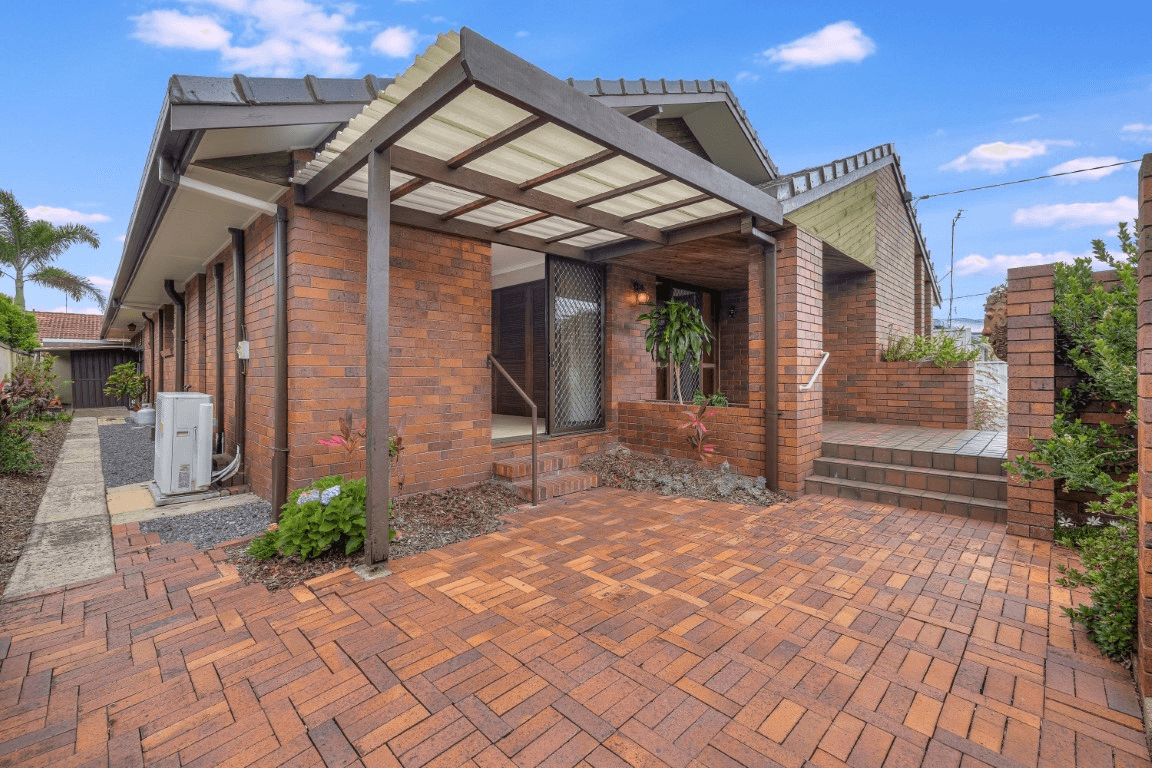 17 Haig Street, Golden Beach, QLD 4551