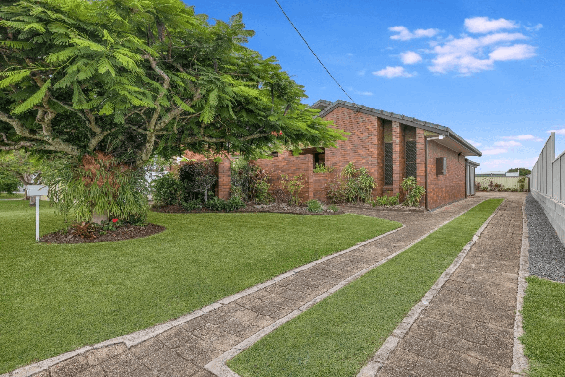 17 Haig Street, Golden Beach, QLD 4551