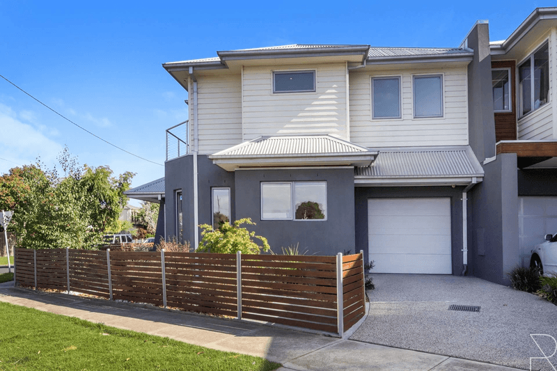 34 Kernot Street, South Kingsville, VIC 3015